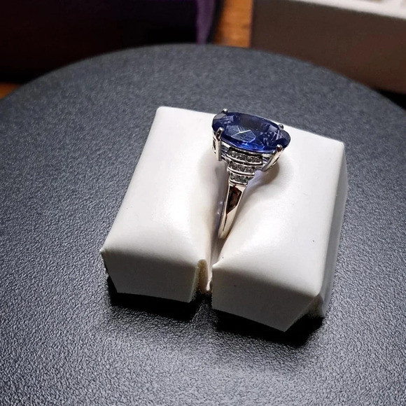 Color Change Fluorite & White Zircon Ring. - Picture 6 of 10